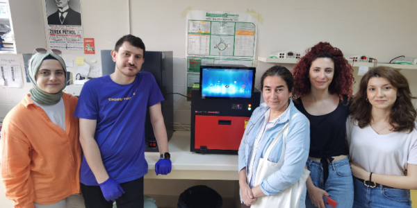 er biyoteknoloji, er biyotek, erbiyotek, gen-box, genbox, imager, western blot, imager fx, imager Cfx, imagER, imager eyes, jel görüntüleme sistemi, gel imager, imagER CFx mini, gen-box imager fx mini, Biyoteknoloji, Biotechnology, ER Biyotek, ER Biotech, biyo-görüntüleme, UV görüntüleme, kemilüminesan görüntüleme, floresan görüntüleme, uv görüntüleme, agaroz jel görüntüleme, western blot, ECL, ECL Plus, chemi imager, kemilüminesans görüntüleme, yerli üretim, UV lamba, 302nm lamba, 365nm lamba, 254nm lamba, transilüminatör, moleküler biyoloji ve genetik bölümü, Türkiye, Turkey, made in Turkey, yerli üretim, yerli ve milli