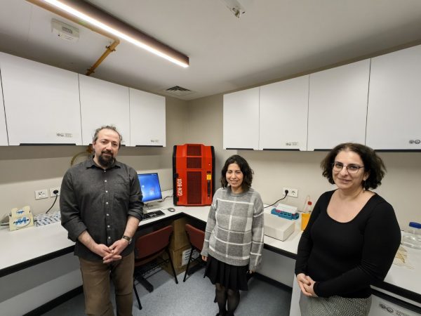 er biyoteknoloji, er biyotek, erbiyotek, gen-box, genbox, imager, western blot, imager fx, imager Cfx, imagER, imager eyes, jel görüntüleme sistemi, gel imager, imagER CFx mini, gen-box imager fx mini, Biyoteknoloji, Biotechnology, ER Biyotek, ER Biotech, biyo-görüntüleme, UV görüntüleme, kemilüminesan görüntüleme, floresan görüntüleme, uv görüntüleme, agaroz jel görüntüleme, western blot, ECL, ECL Plus, chemi imager, kemilüminesans görüntüleme, yerli üretim, UV lamba, 302nm lamba, 365nm lamba, 254nm lamba, transilüminatör, moleküler biyoloji ve genetik bölümü, Türkiye, Turkey, made in Turkey, yerli üretim, yerli ve milli